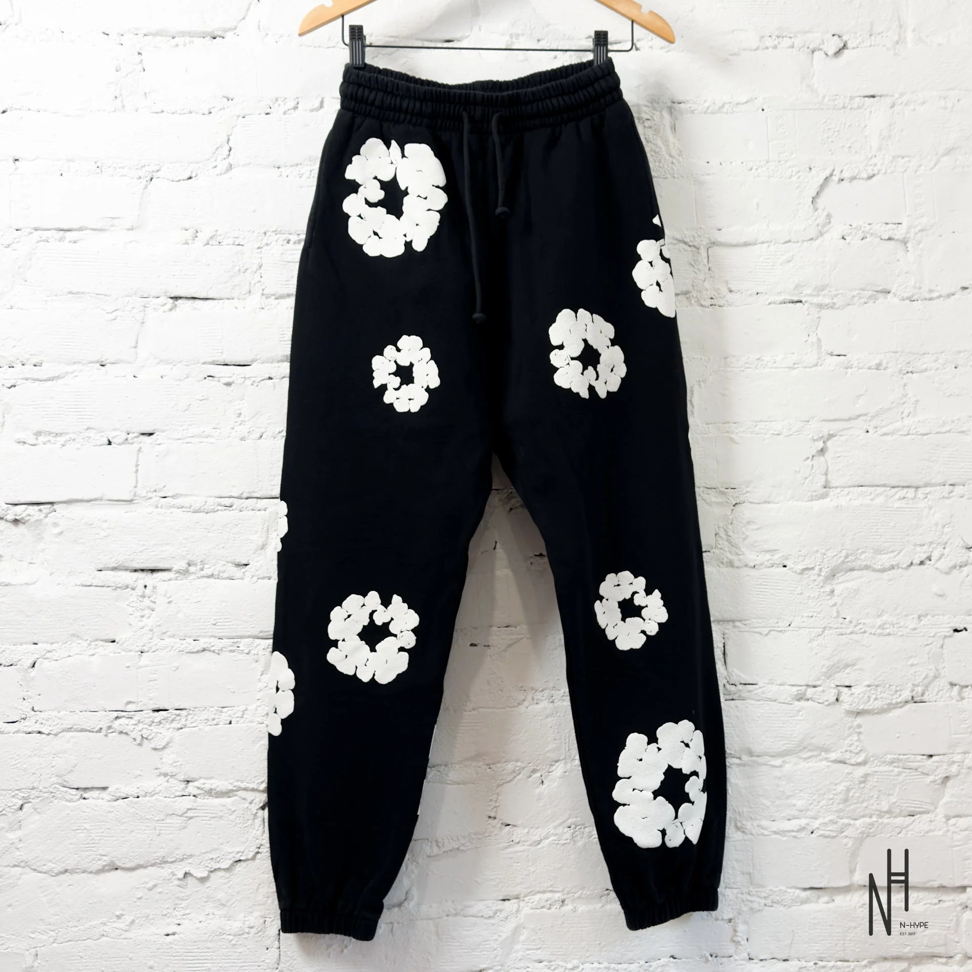 Denim Tears The Cotton Wreath Sweatpants Black / Used