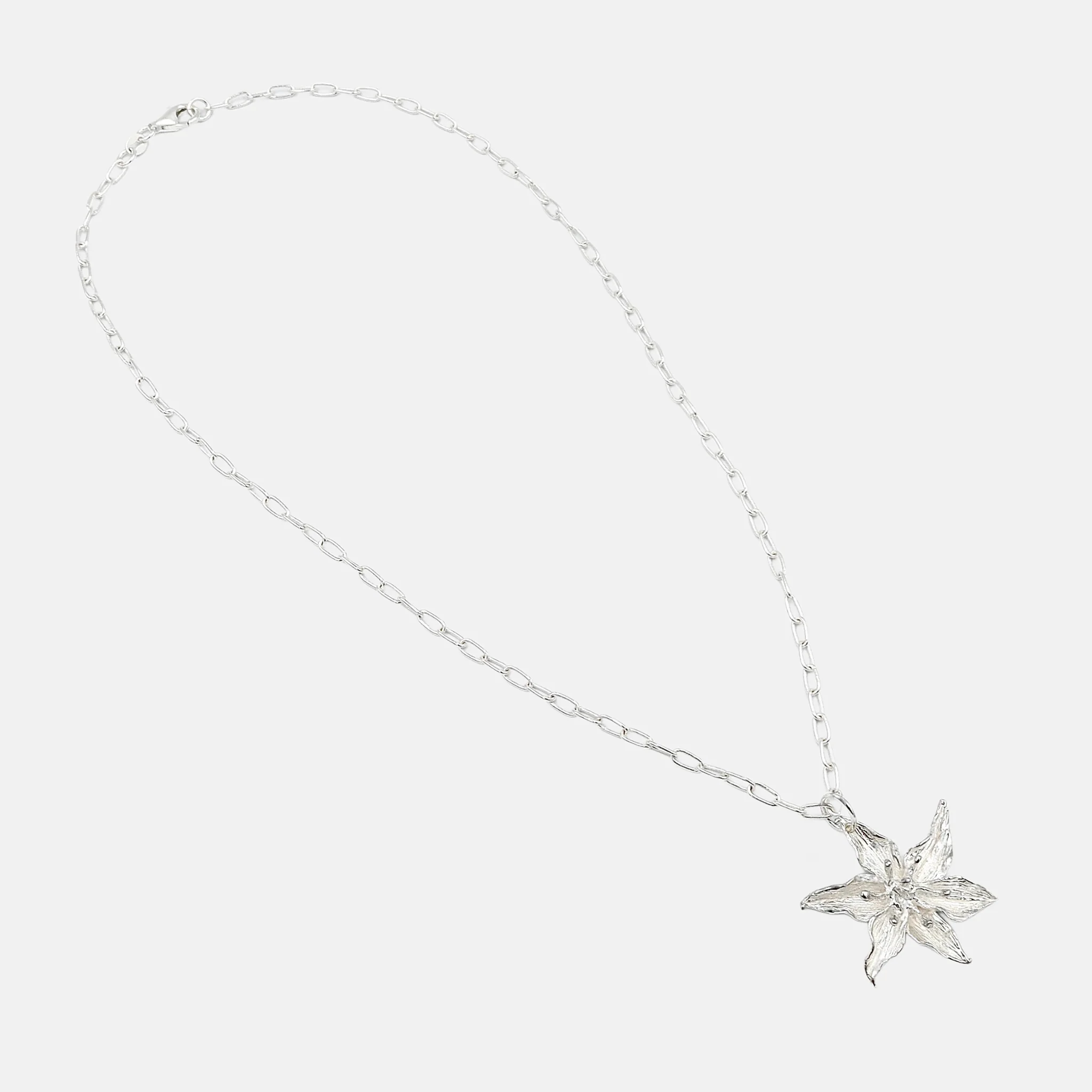 Dwa Głosy Lily Necklace