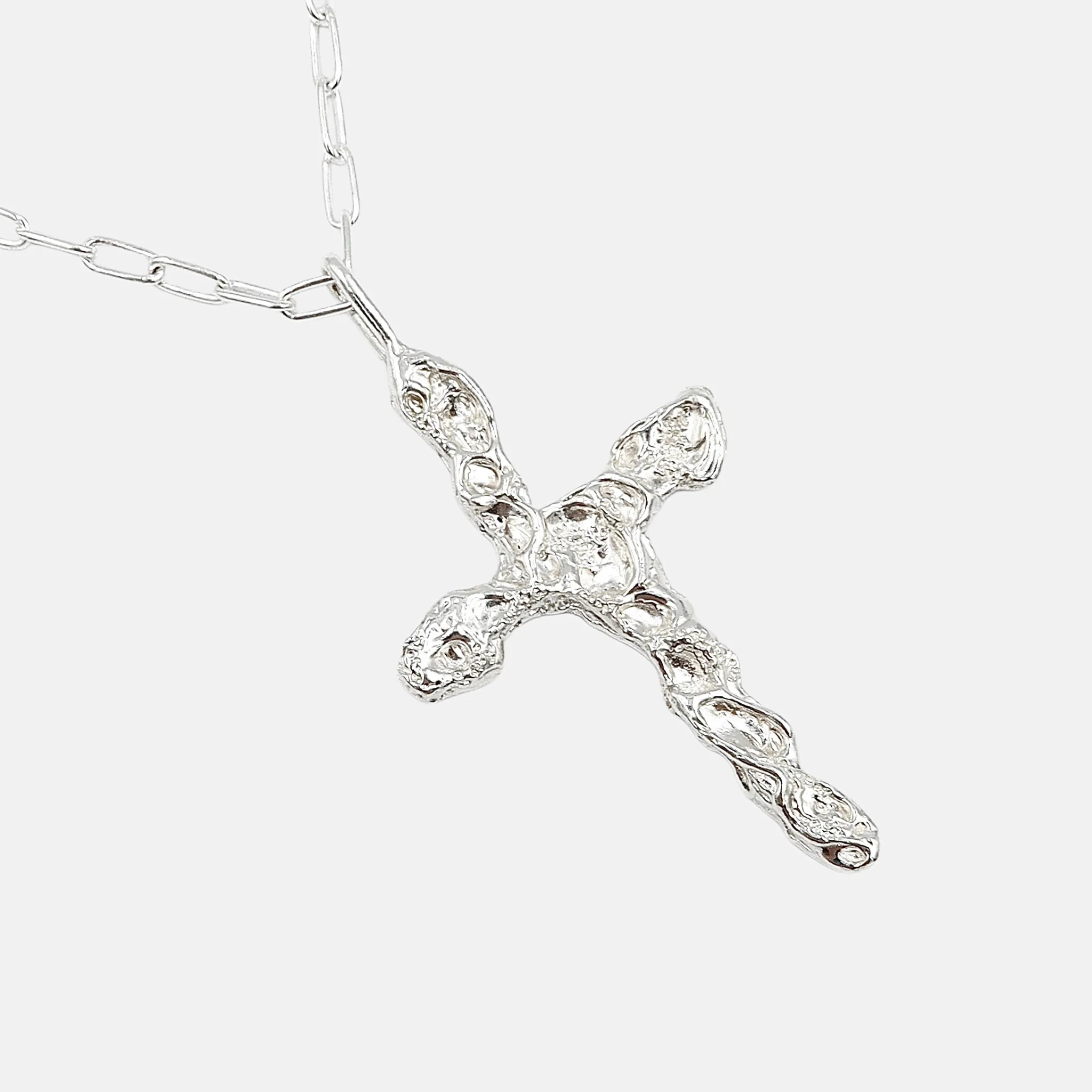 Dwa Głosy Molten Cross Necklace - Image 2