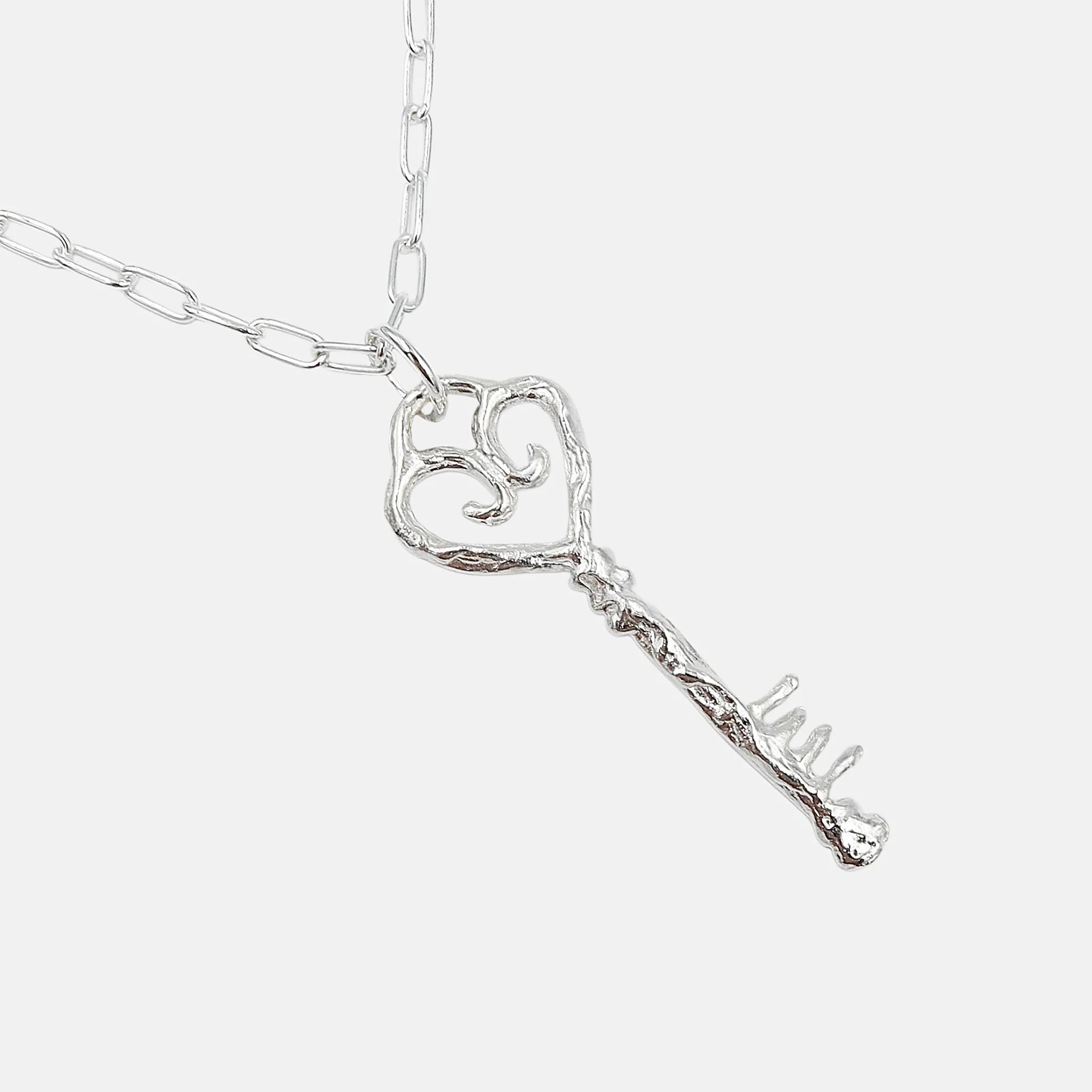 Dwa Głosy Petite Key Necklace - Image 2