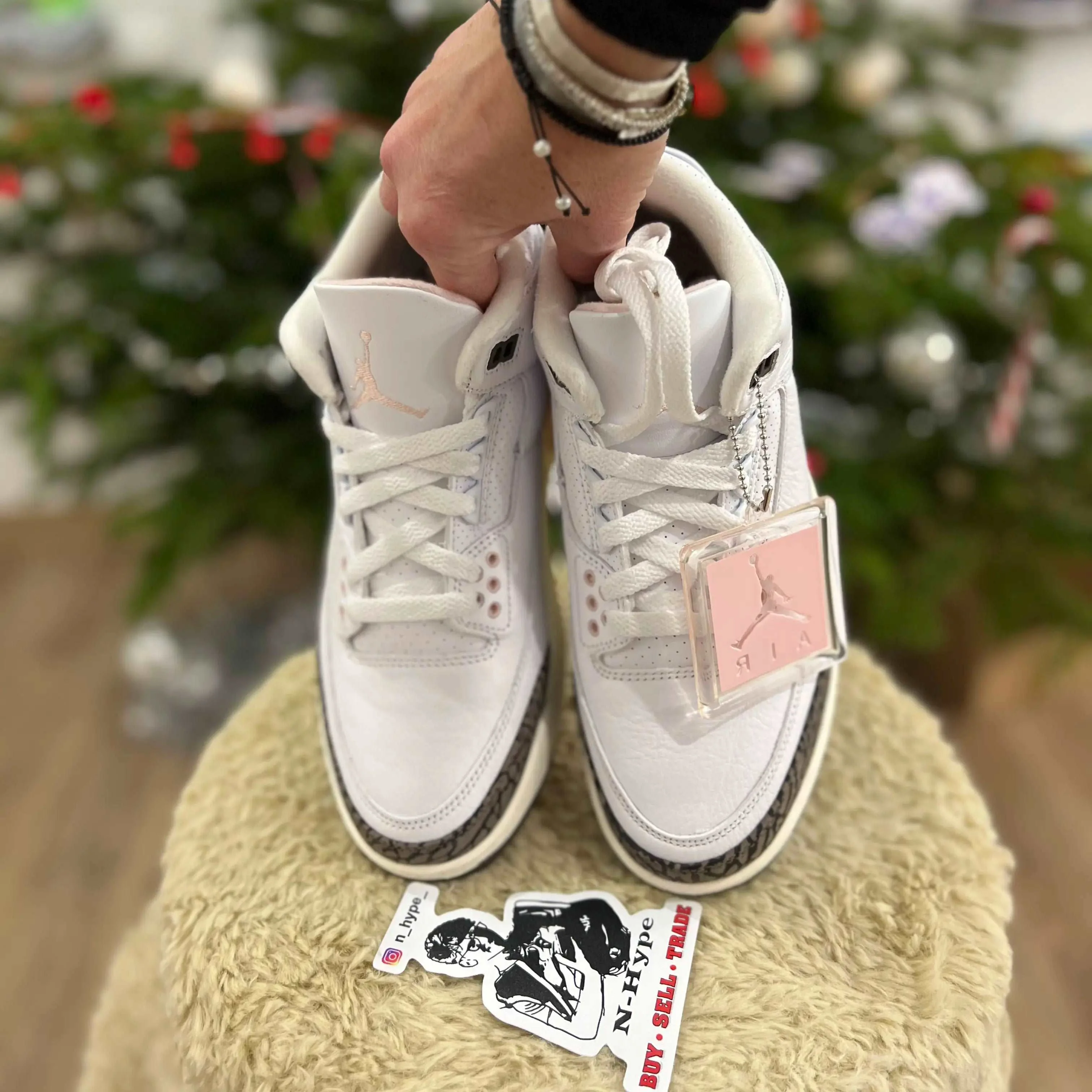 Jordan 3 Retro Neapolitan Dark Mocha (W) - Image 6