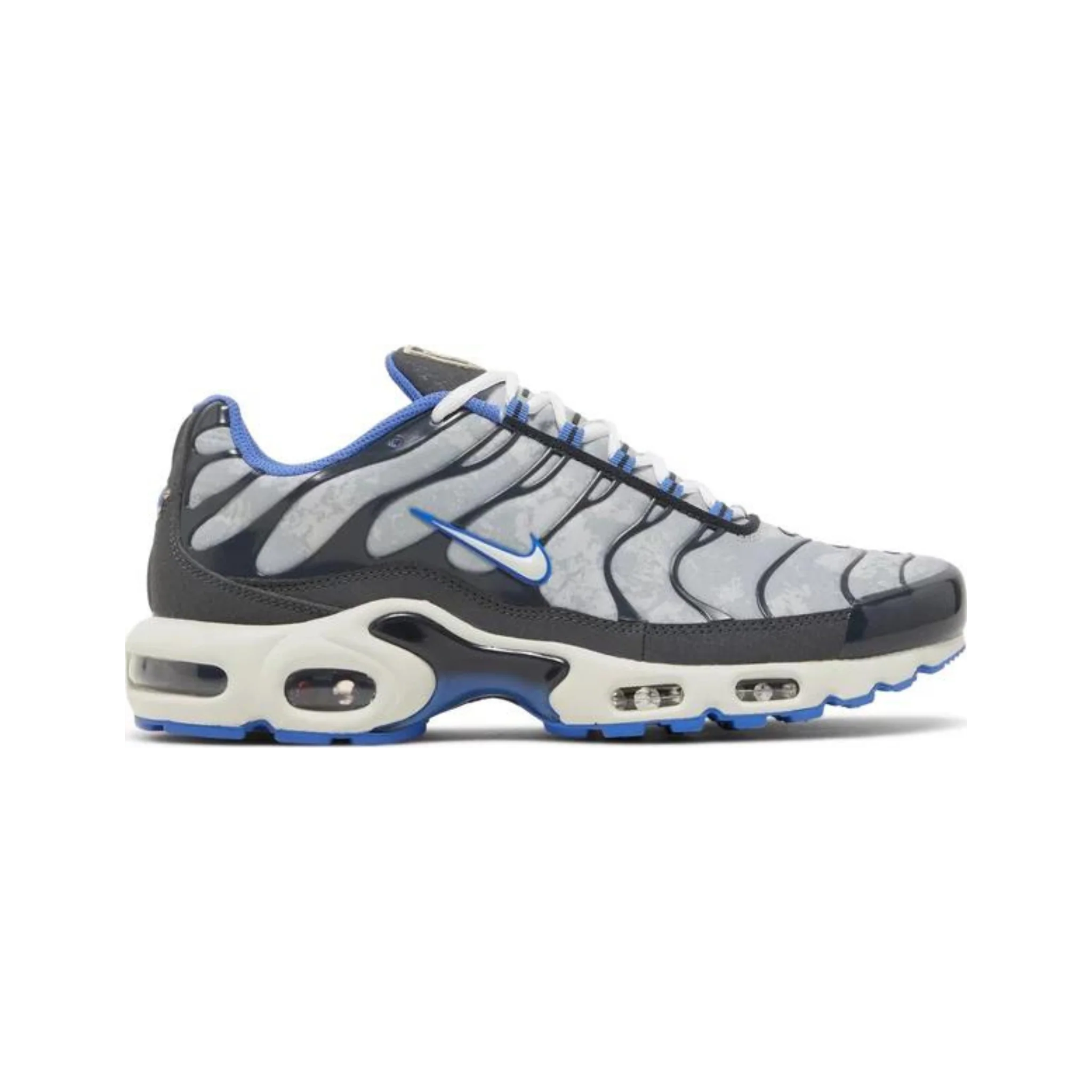 Nike Air Max Plus Social F.C.