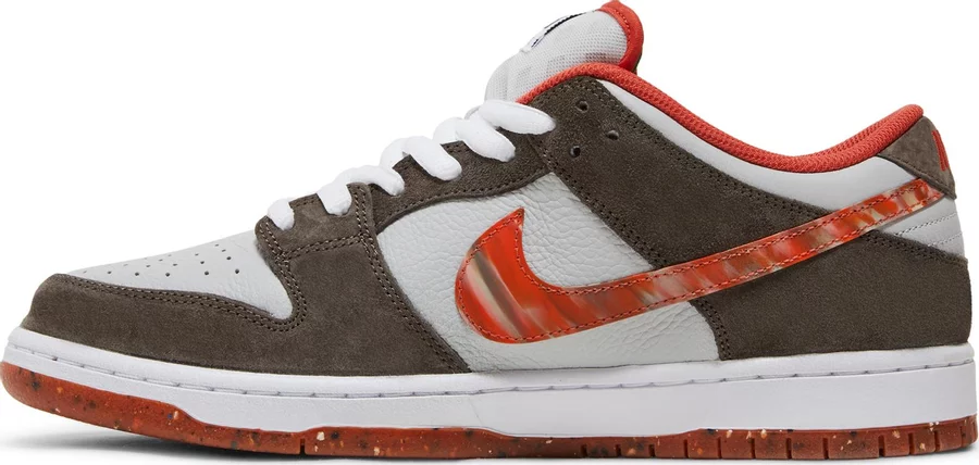 Nike SB Dunk Low Crushed D.C. - Image 2